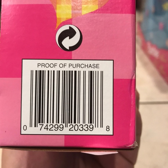 1998 Make A Valentine Special Edition Barbie - Picture 6 of 6